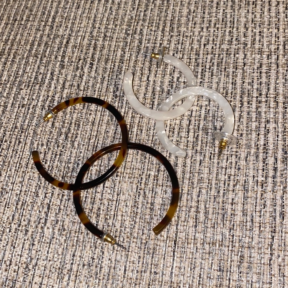 Resign Hoop Earring Bogo Set